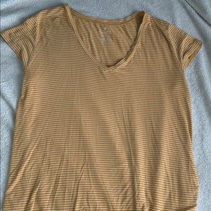 PRICE DROP!! American eagle yellow tee